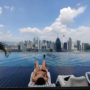  Hostel Starsbed Klcc Skyview Roof Pool